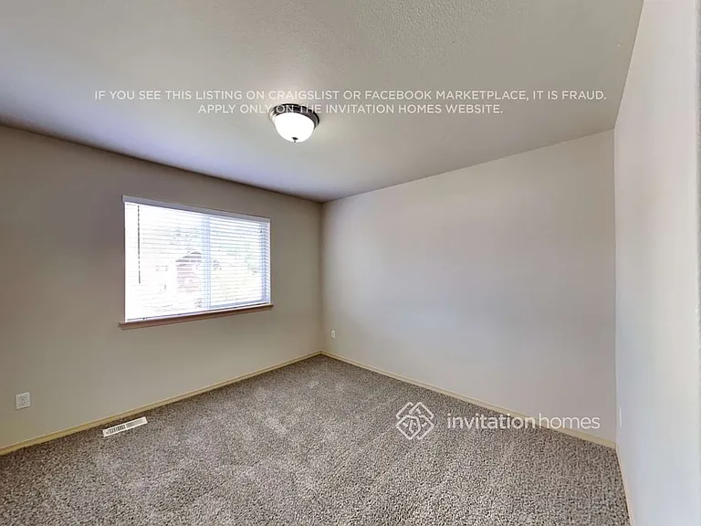1314 Hardtke Ave NE — Photo 17