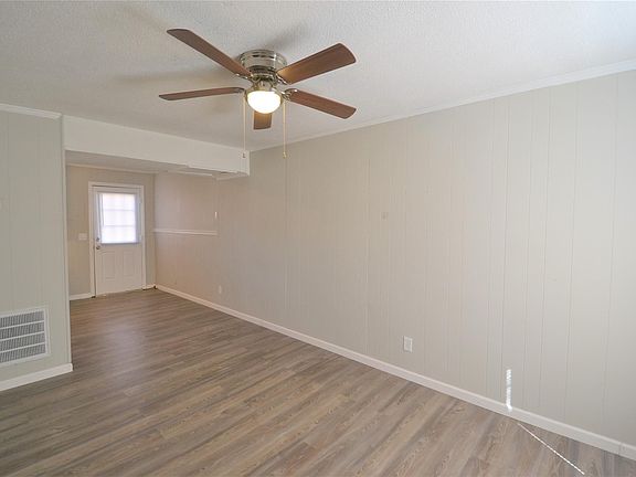 5th image of 120 Ethel Dr #7
