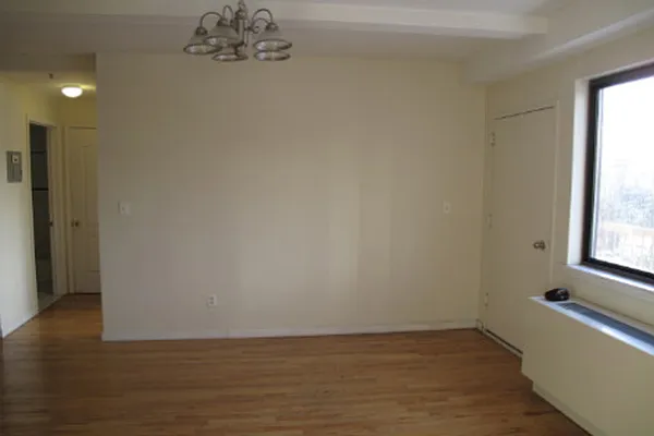 Rented by Sam Realty & Management | media 20