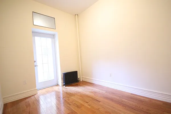 Rented by Dynamik Realty | media 30
