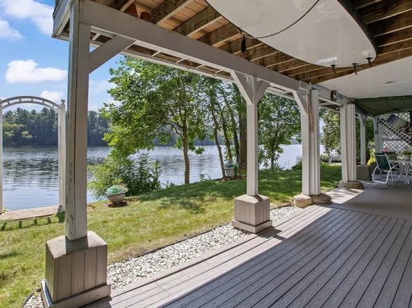 492 Lowell St, Methuen, MA 01844