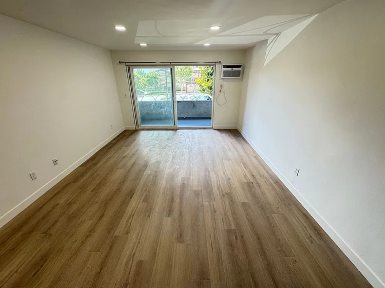 73 Esperanza Ave — Photo 7