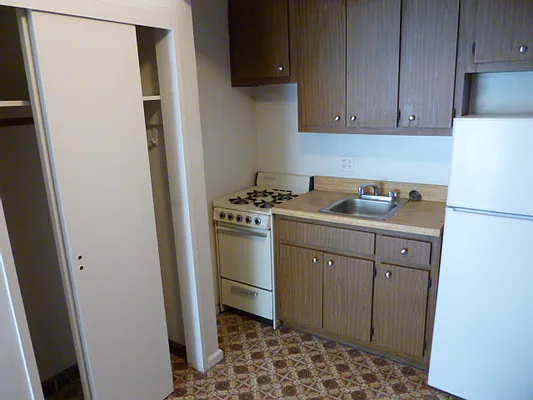 Rented by JK Dansar Corp | media 7