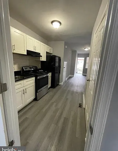 5633 Malcolm St #1 — Photo 2