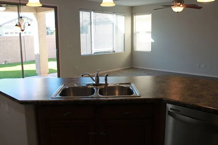 3 bed, 2.0 bath, 1742 sqft, $2,250 — Photo 3