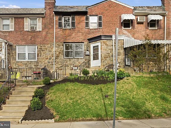 3rd image of 236 Hampden Rd