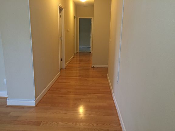 2nd image of 5630 Pershing Ave Unit 10
