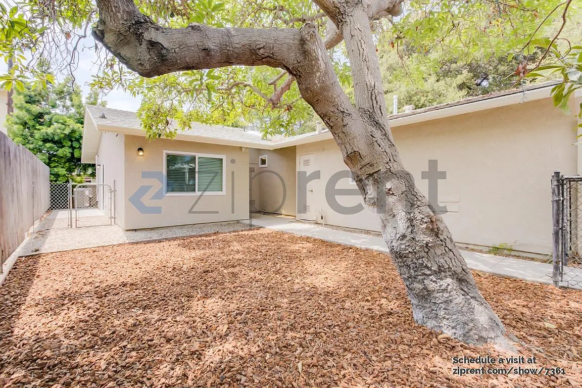 2 bed, 800 sqft, $3,950 — Photo 2