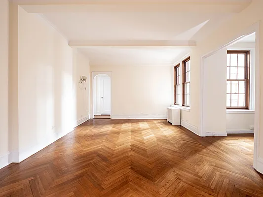 Rented by City Connections Realty | media 1