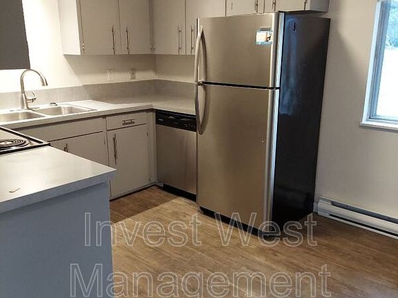 3rd image of 3408 E 18th St APT M