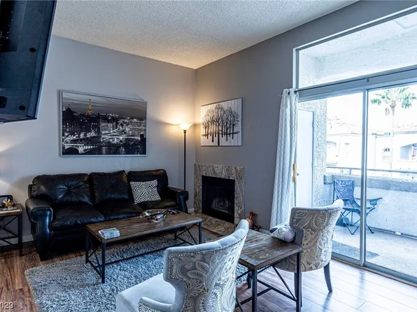 3150 Soft Breezes Dr APT 2039, Las Vegas, NV 89128