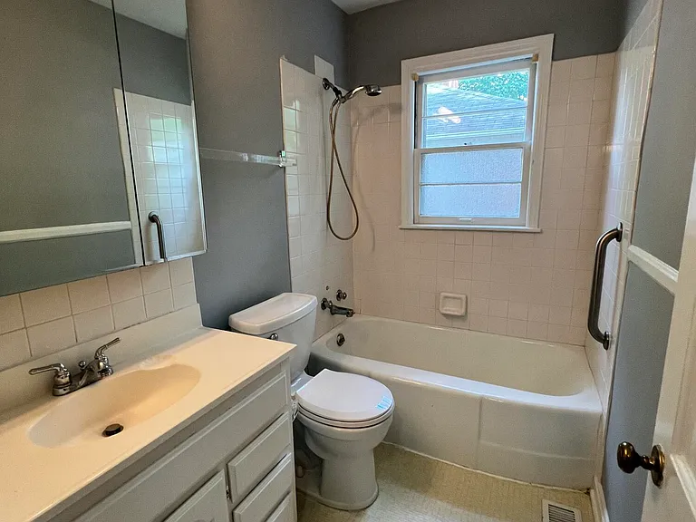 234 Norway St #234 — Photo 9