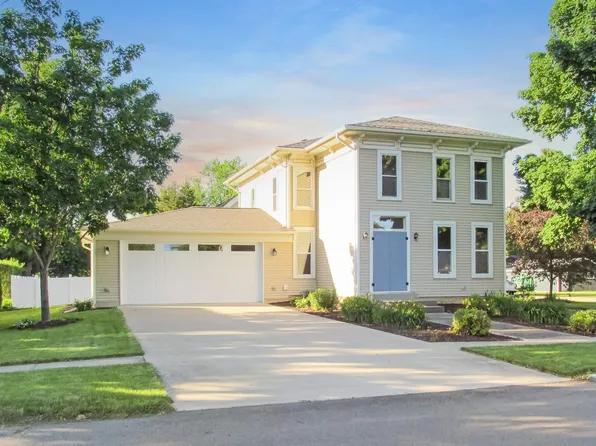 127 E 4th St, Byron, IL 61010
