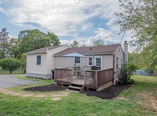 146 Mudtown Rd, Wantage, NJ 07461