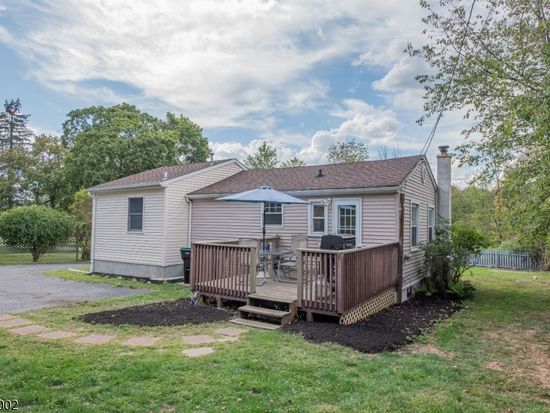 146 Mudtown Rd, Wantage, NJ 07461