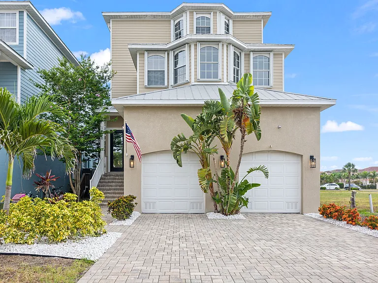 1340 Apollo Beach Blvd S — Photo 58