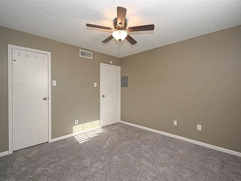 2120 El Paseo St #2108 — Photo 16