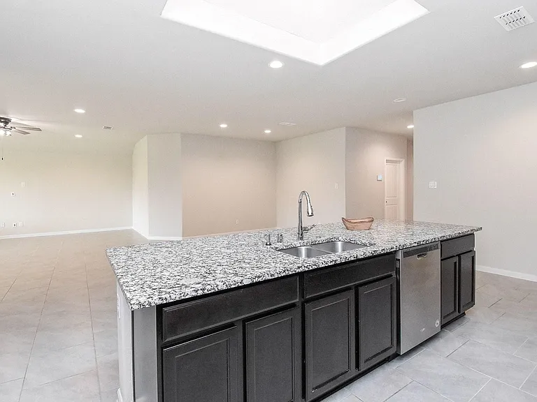 1334 Bellingham Park Dr — Photo 14