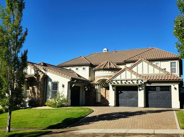 1925 Champion Hills Dr