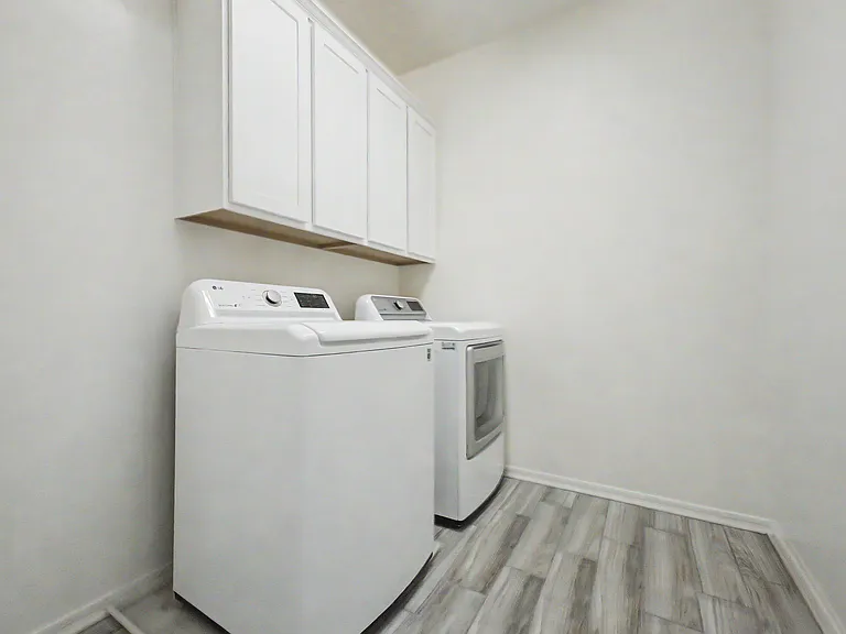1575 W Marlin Dr — Photo 25