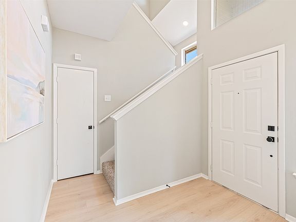 5th image of 1012 Cheddar Ct