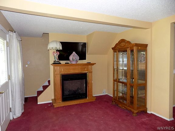 3rd image of 161 Brighton Rd