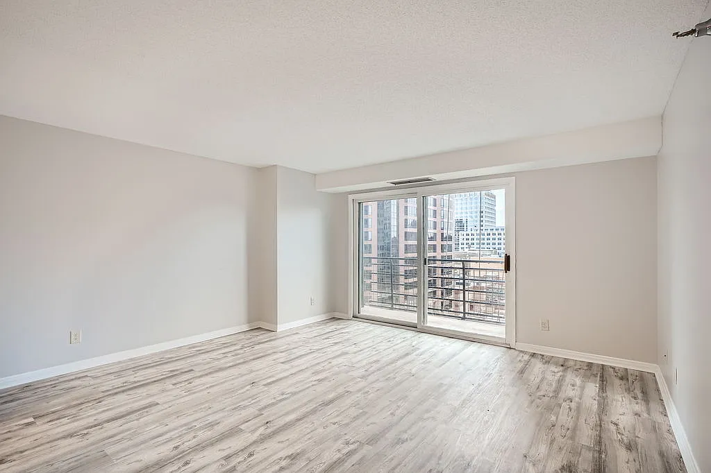 Building Photo - 66 9th St #1305