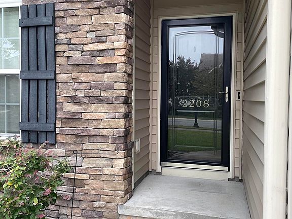 2nd image of 2208 Tulls Cove Rd