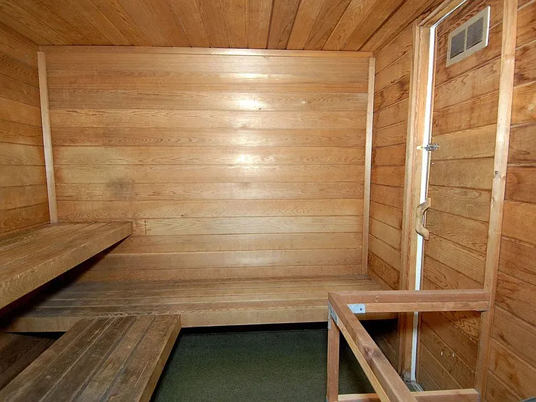 Villa Mesa Apartments — Photo 12