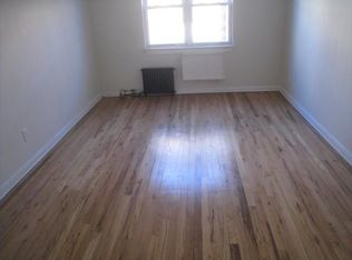 4223 68th St, Woodside, NY 11377