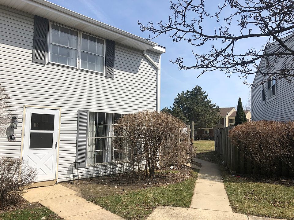 1st image of 16 Fernwood Dr #V