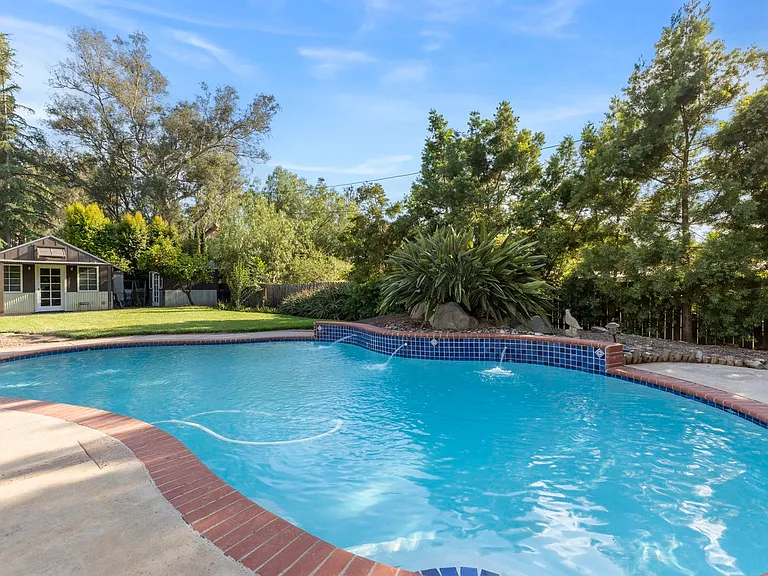 1305 Scenic Dr — Photo 18