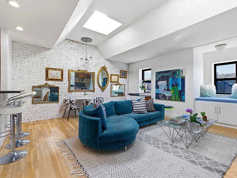 552 Columbus Ave #Penthouse 6 — Photo 5