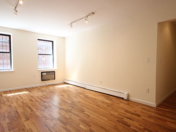 2nd image of 525 W 49th St APT 1b