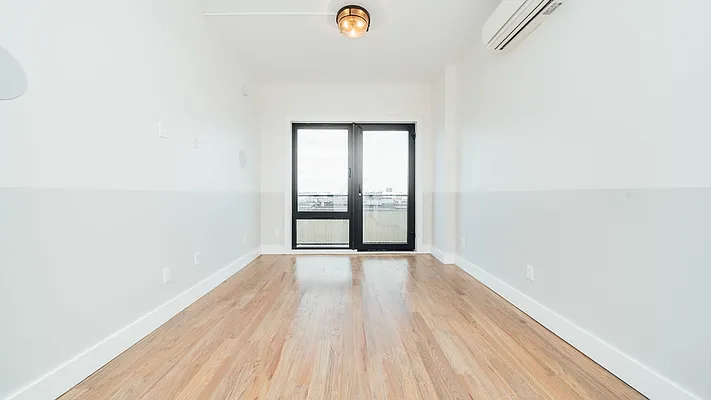 Rented by Nooklyn NYC LLC | media 121