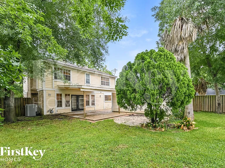 4003 Chapel Square Dr — Photo 15