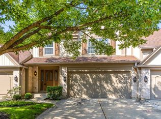 623 Cherbourg Ct N, Buffalo Grove, IL 60089
