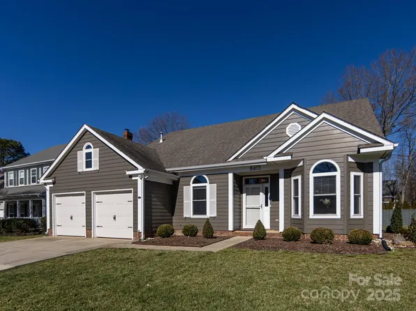 8413 Albury Walk Ln, Charlotte, NC 28277
