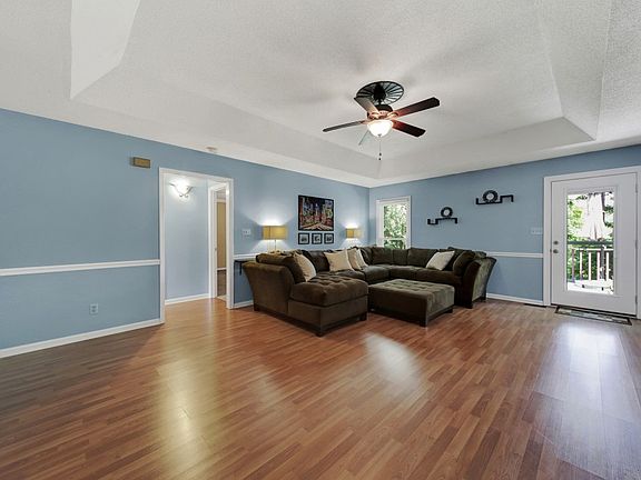 4th image of 870 Allendale Cir