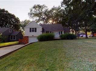 2620 S Santa Fe Rd, Independence, MO 64052