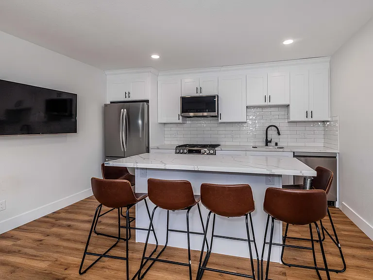 2382 Derby St #1-6 — Photo 43