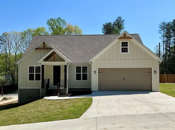 413 Haig Ml, Lake Road 5 Dalton, GA 30720