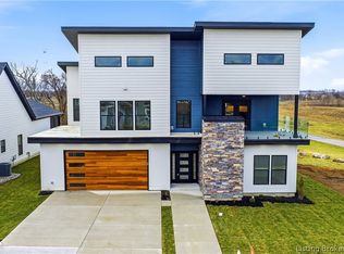 1019 Ridgeview Dr, Jeffersonville, IN 47130