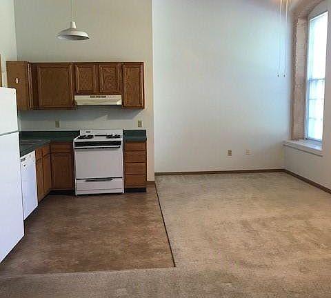 2nd image of 1220 51st Ave APT 207