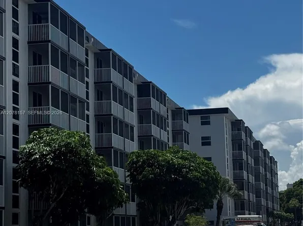 16851 NE 23rd Ave, North Miami Beach, FL