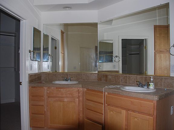 3rd image of 5716 Aspen Grove Ln