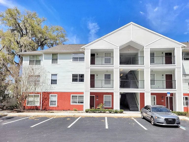 2360 SW Archer Rd #505 — Photo 22
