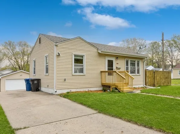 5801 Clark St, Des Moines, IA 50311
