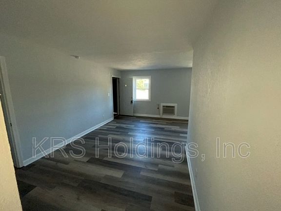 3rd image of 1419 Goff St #A