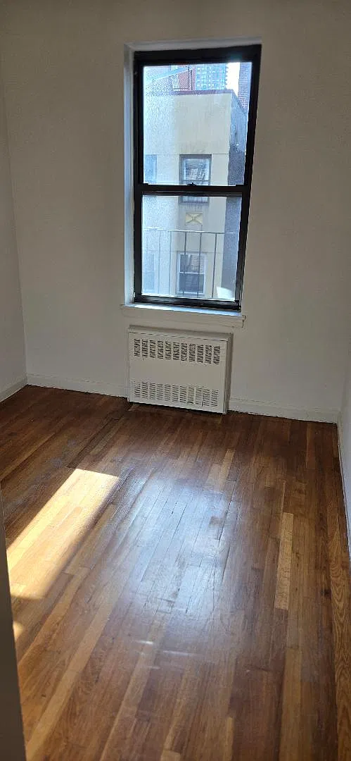 320 East 85th Street — Photo 4